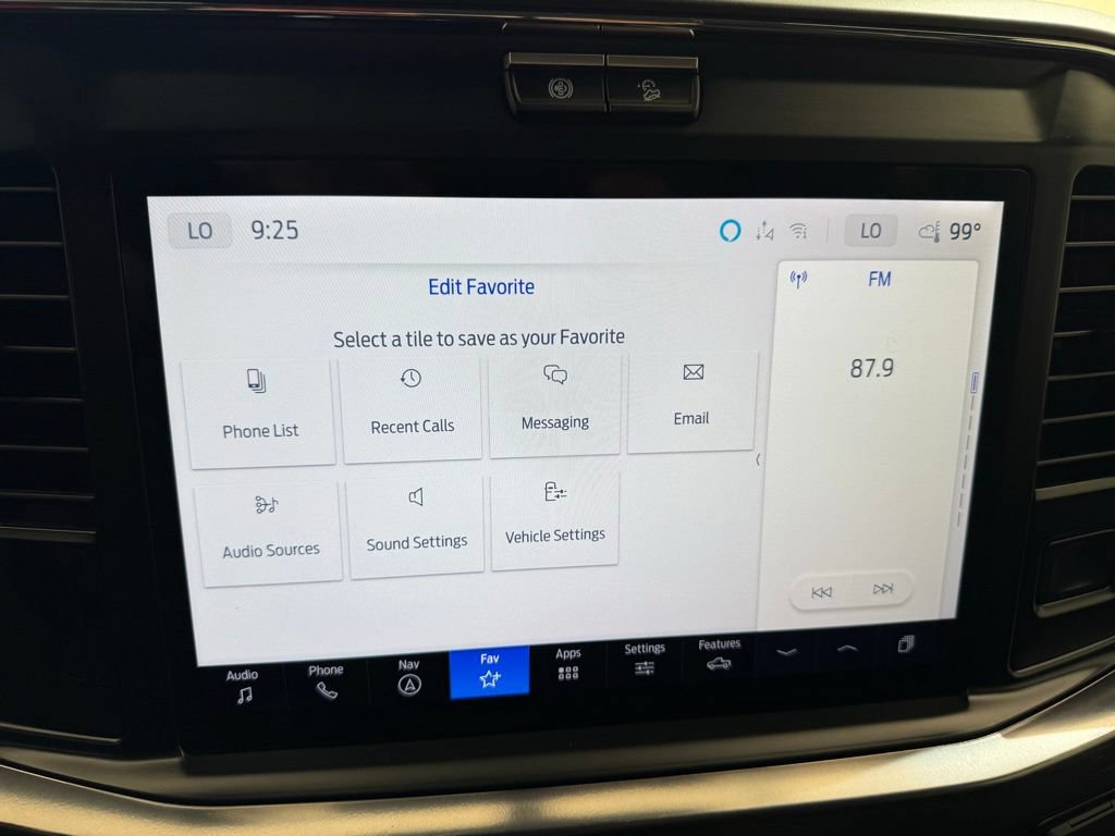 Used 2025 Ford F350 Lariat w/ Black Appearance Package AWD/4WD image 43
