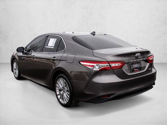 Used 2020 Toyota Camry XLE image 7