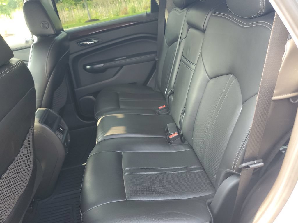 Used 2014 Cadillac SRX Luxury FWD image 32