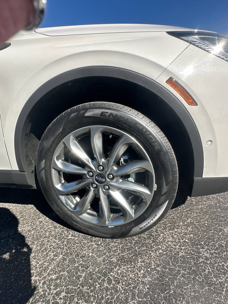 Used 2021 Lincoln Corsair FWD w/ Premium Package image 14