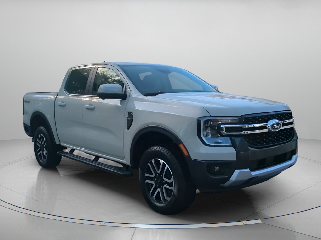 Used 2026 Ford Ranger Lariat RWD image 2
