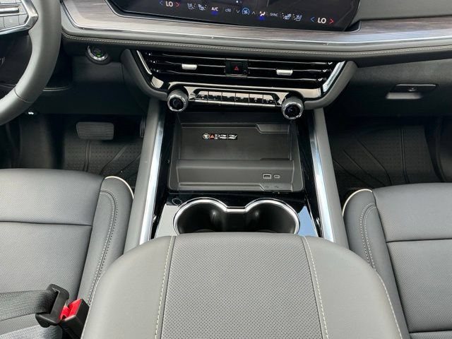 New 2026 Chevrolet Tahoe Premier w/ Sun And Tow Package AWD/4WD image 28