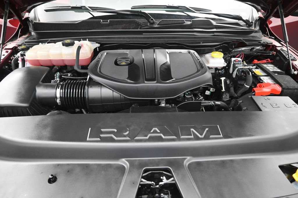 Used 2025 RAM 1500 Big Horn AWD/4WD image 22