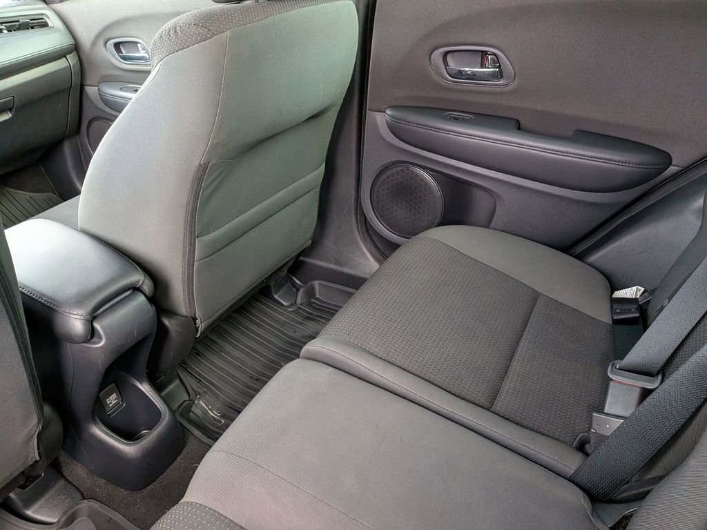 Used 2020 Honda HR-V LX image 33