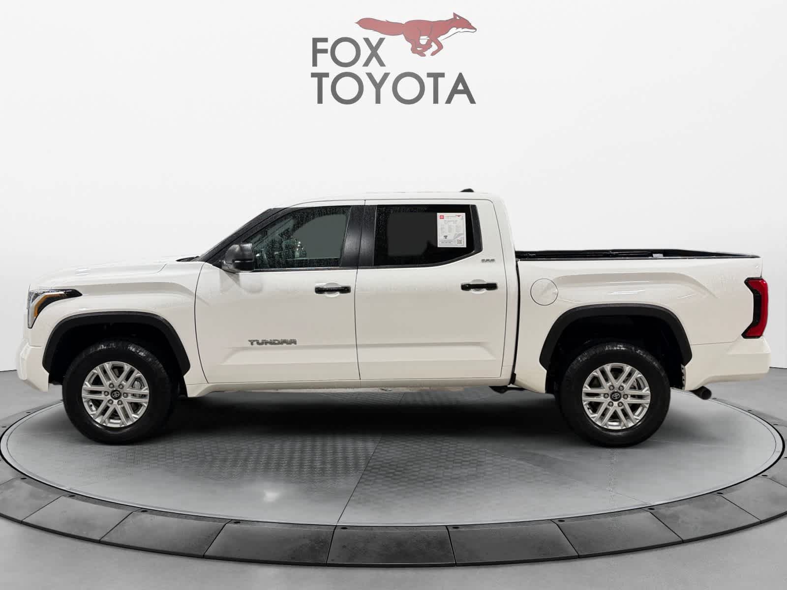 Used 2025 Toyota Tundra SR5 AWD/4WD image 3