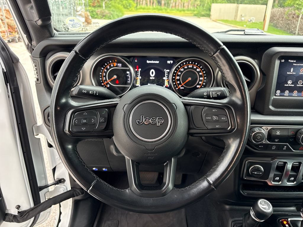 Used 2022 Jeep Wrangler Sport AWD/4WD image 17