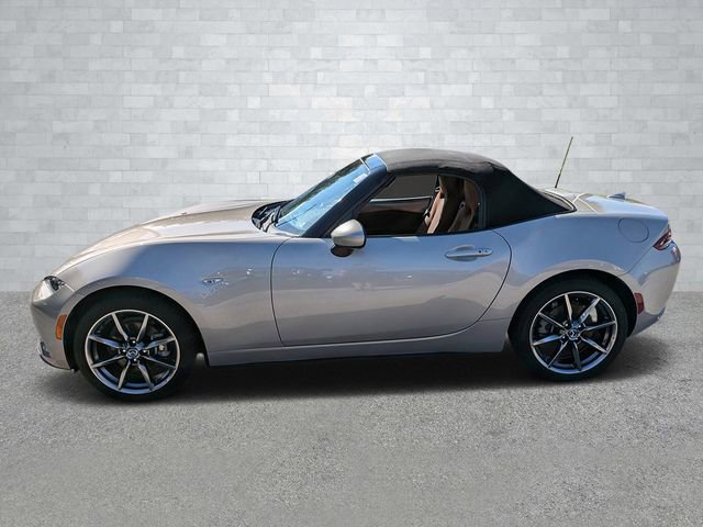 Used 2023 MAZDA MX-5 Miata Grand Touring w/ Weather Package image 10