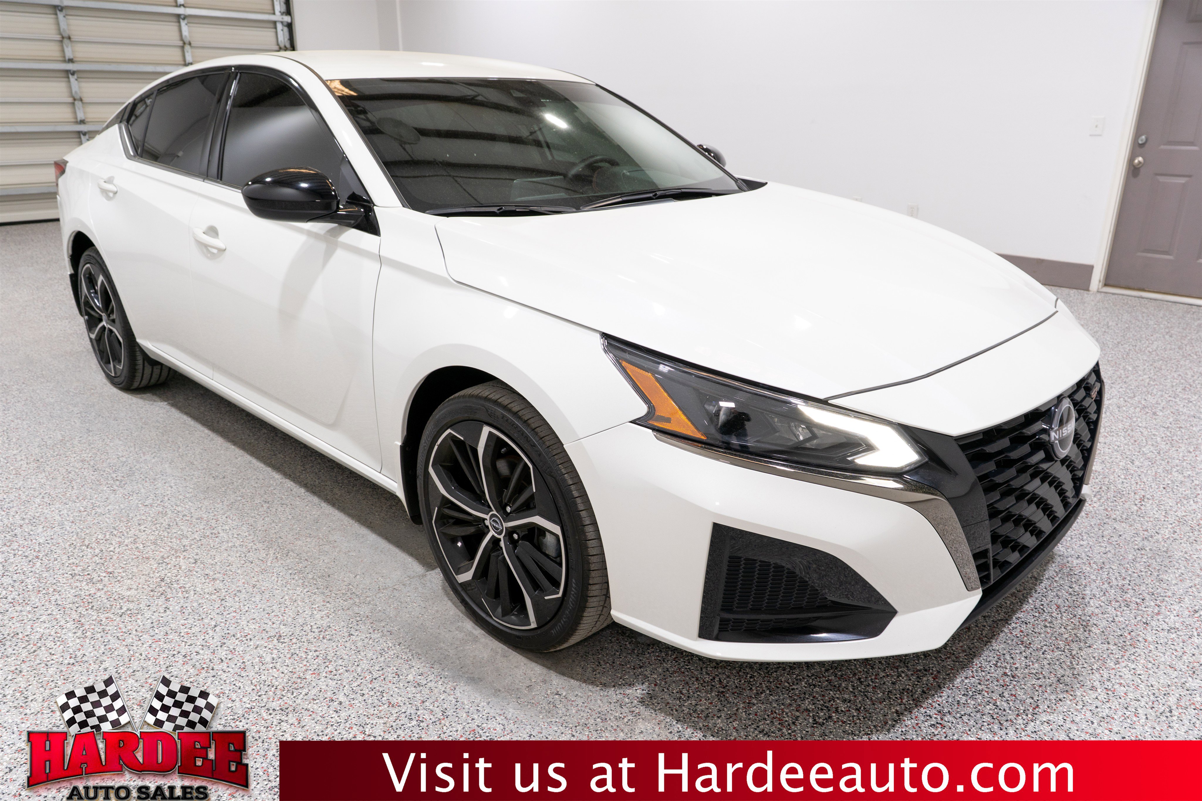 Used 2025 Nissan Altima 2.5 SR image 6