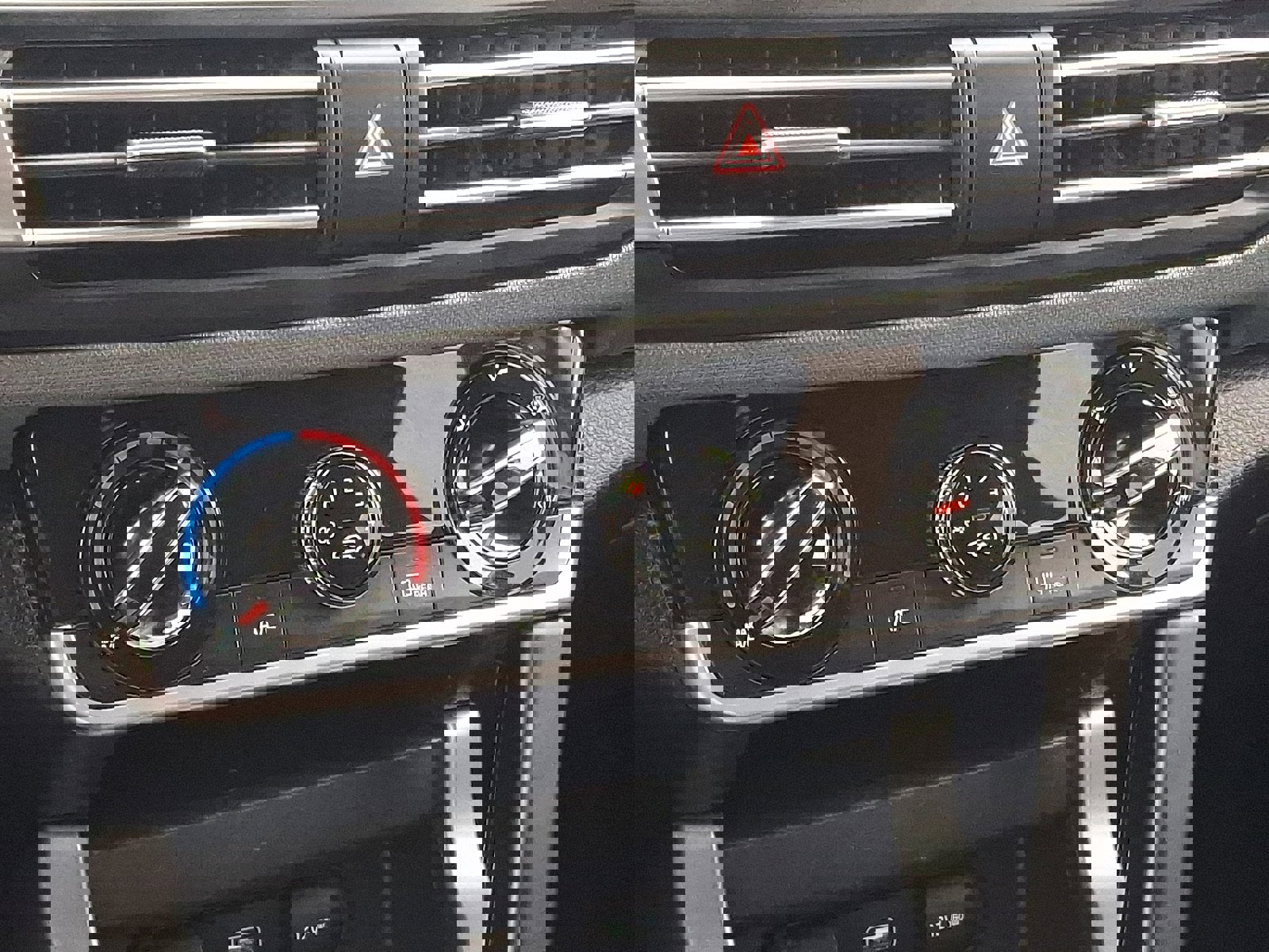 Used 2023 Kia Seltos LX image 15