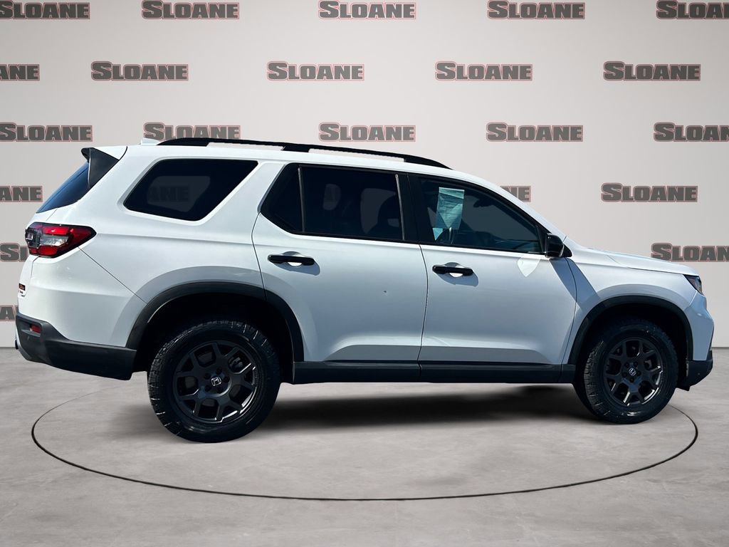 Used 2023 Honda Pilot TrailSport image 6