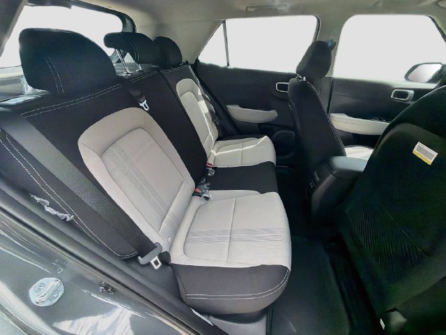 New 2026 Hyundai Venue SEL FWD image 28