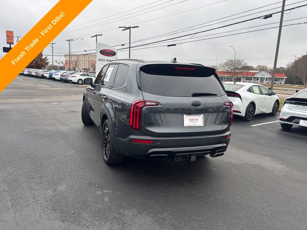 Used 2021 Kia Telluride EX w/ EX Premium Package image 3