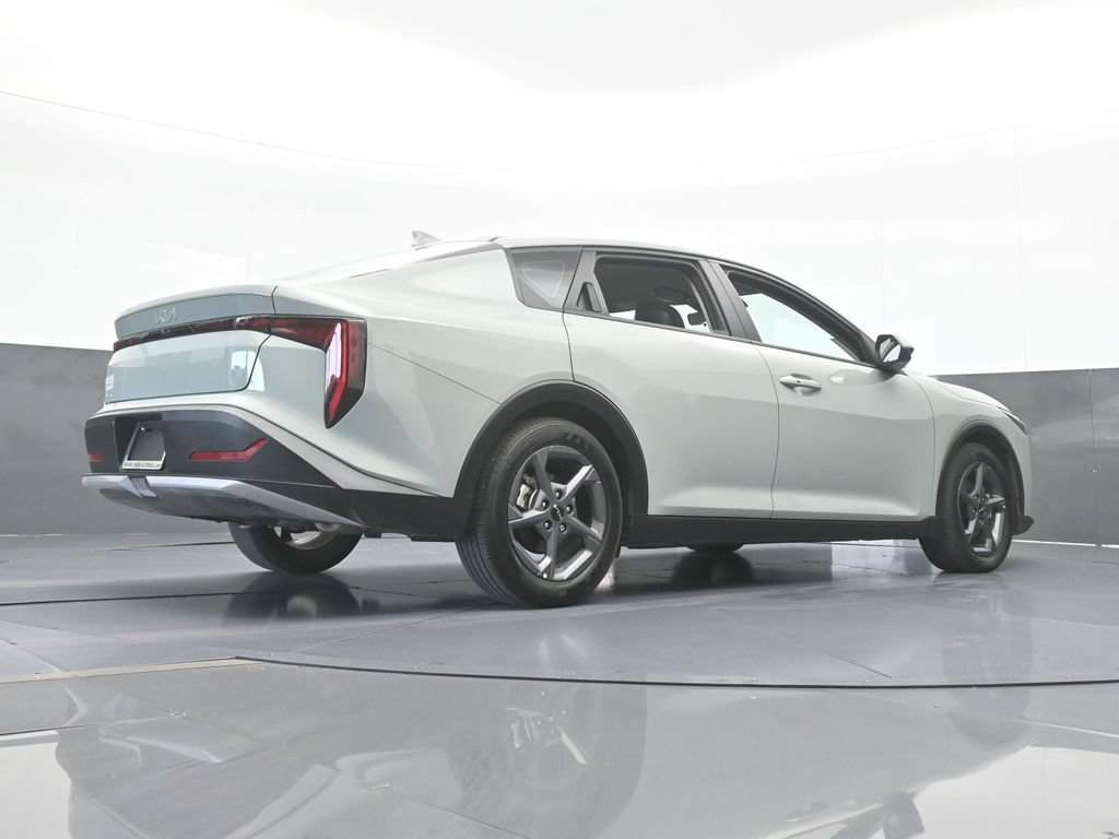 Used 2025 Kia K4 FWD image 57