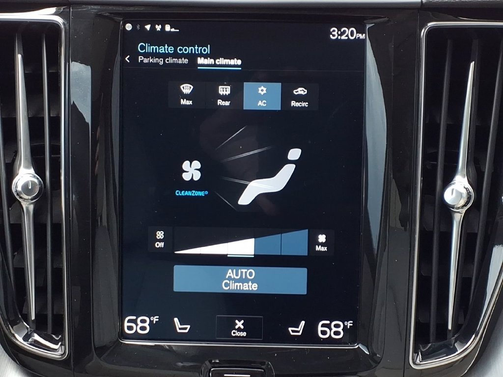 Used 2018 Volvo XC60 T6 Momentum w/ Convenience Package AWD/4WD image 17