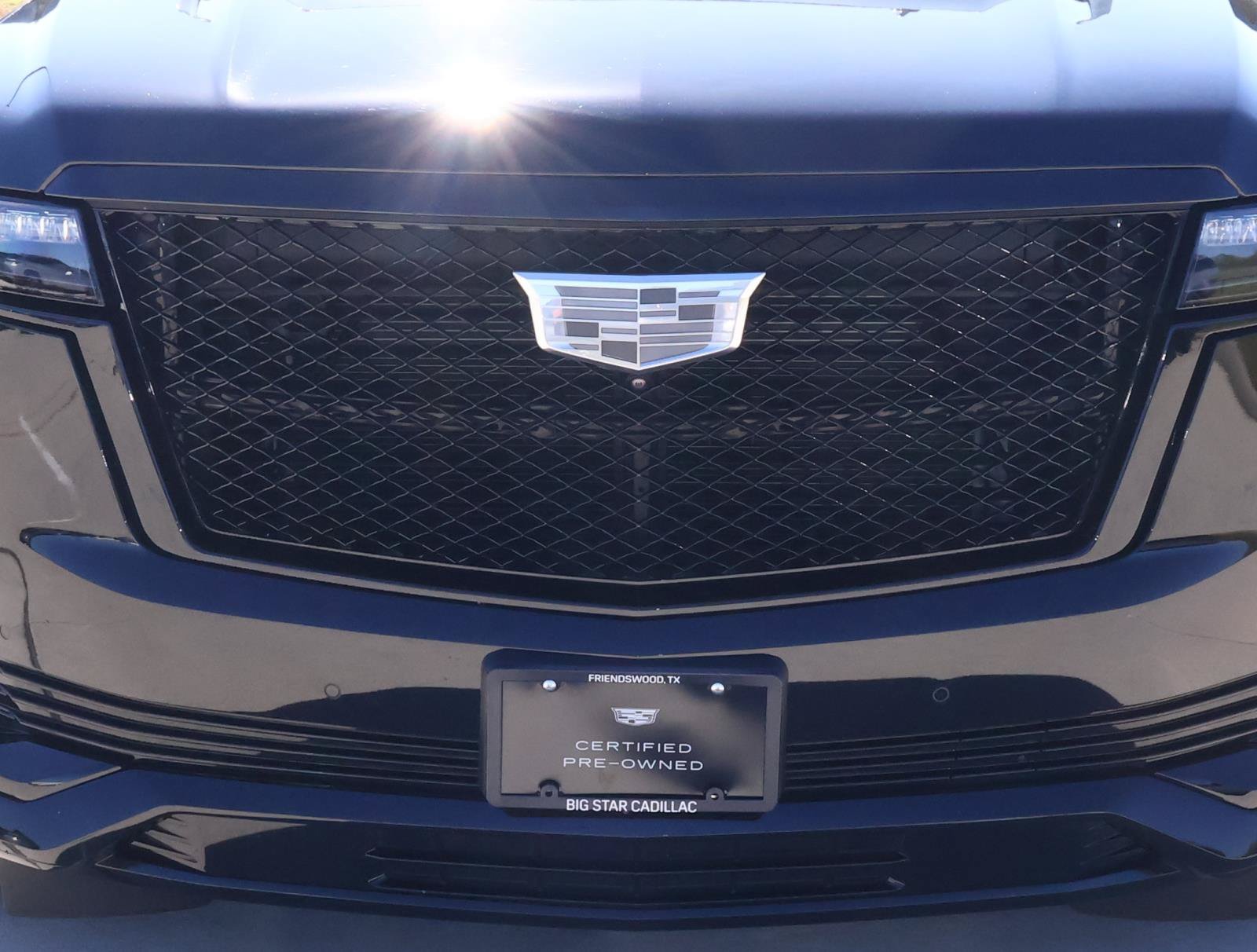 Used 2024 Cadillac Escalade Sport w/ LPO, ONYX Package AWD/4WD image 8