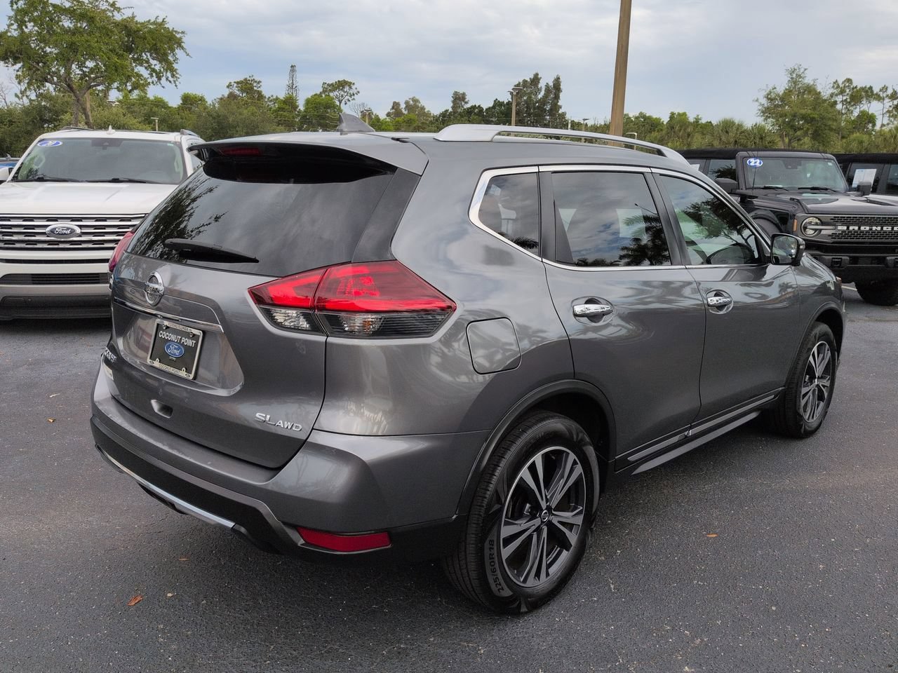 Used 2018 Nissan Rogue SL AWD/4WD image 4