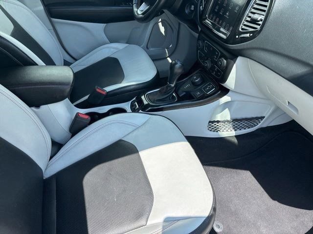 Used 2021 Jeep Compass Limited AWD/4WD image 38