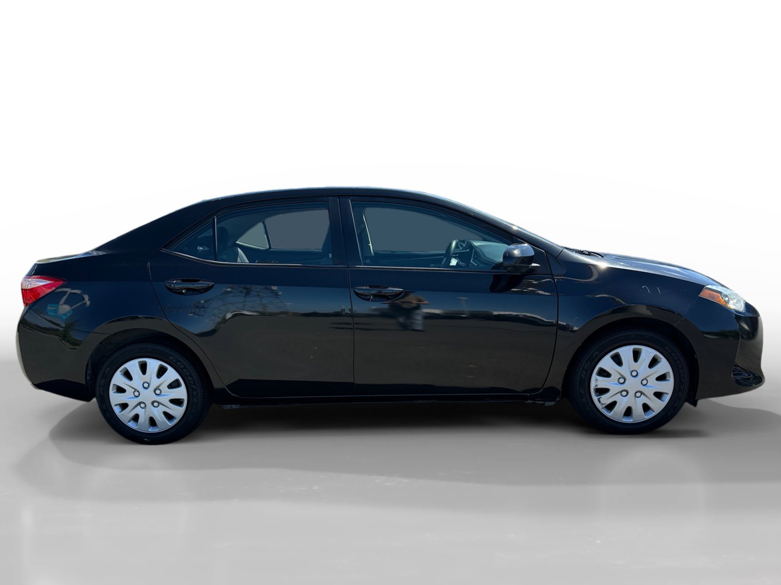Used 2019 Toyota Corolla LE image 6