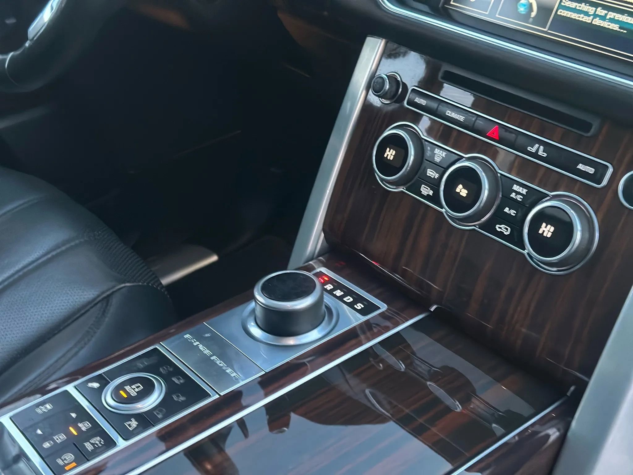 Used 2015 Land Rover Range Rover Supercharged image 46