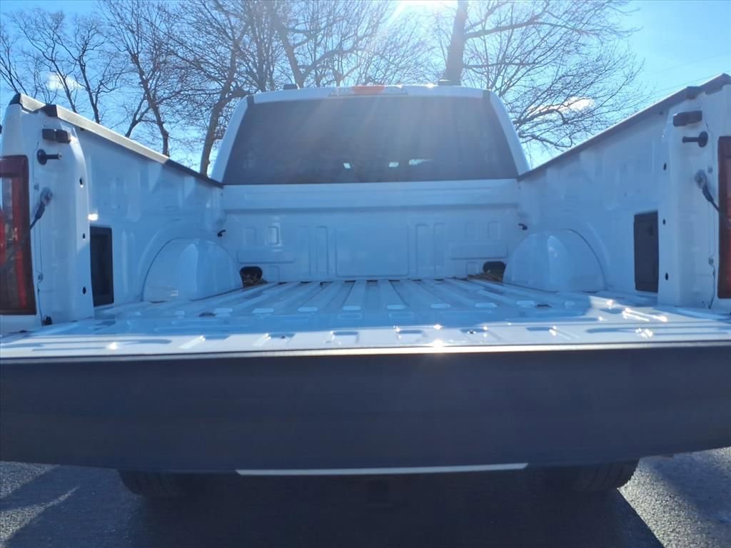 Used 2025 Ford F150 XLT w/ Equipment Group 302A MID image 14