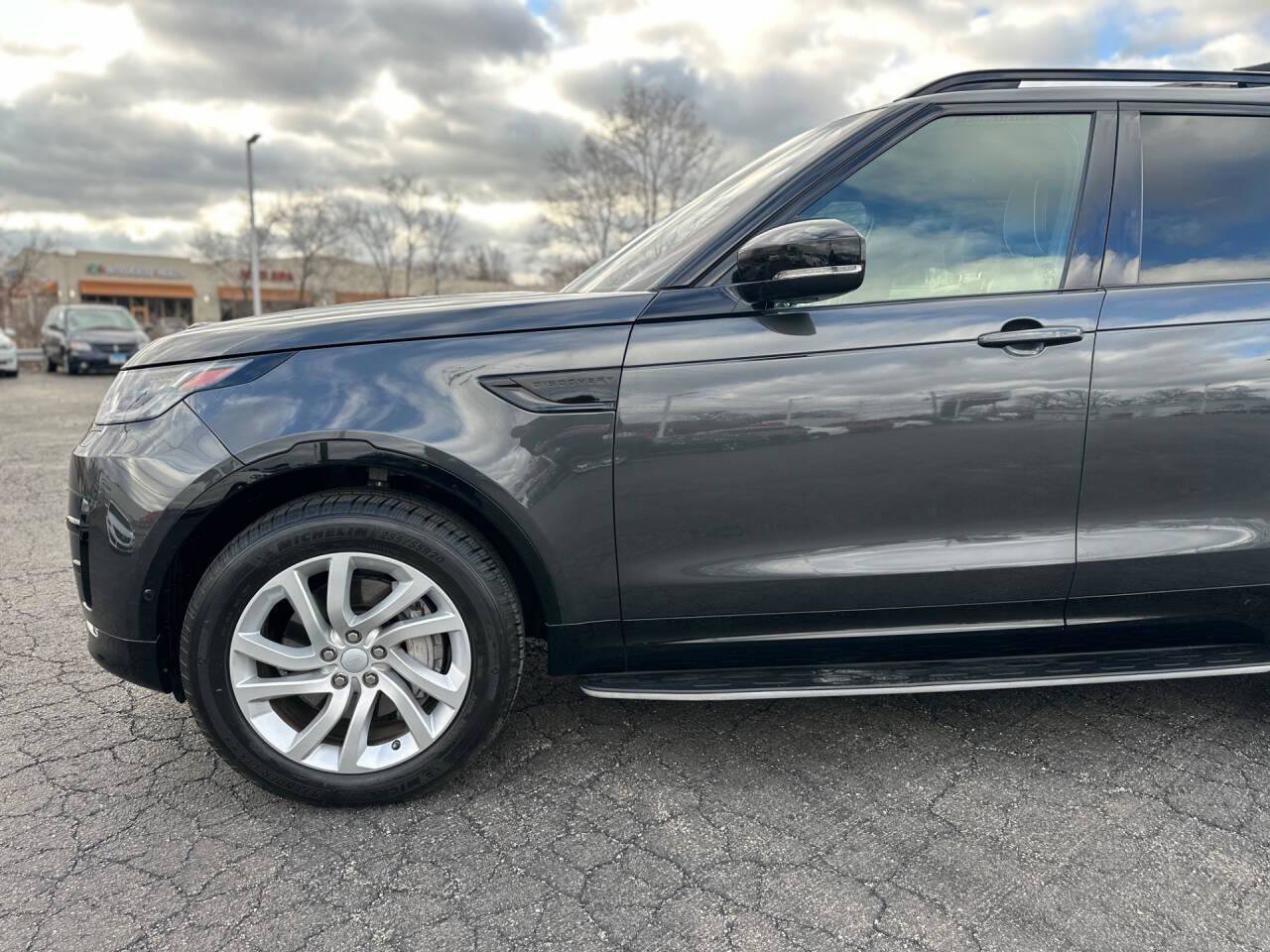 Used 2020 Land Rover Discovery HSE AWD/4WD image 12