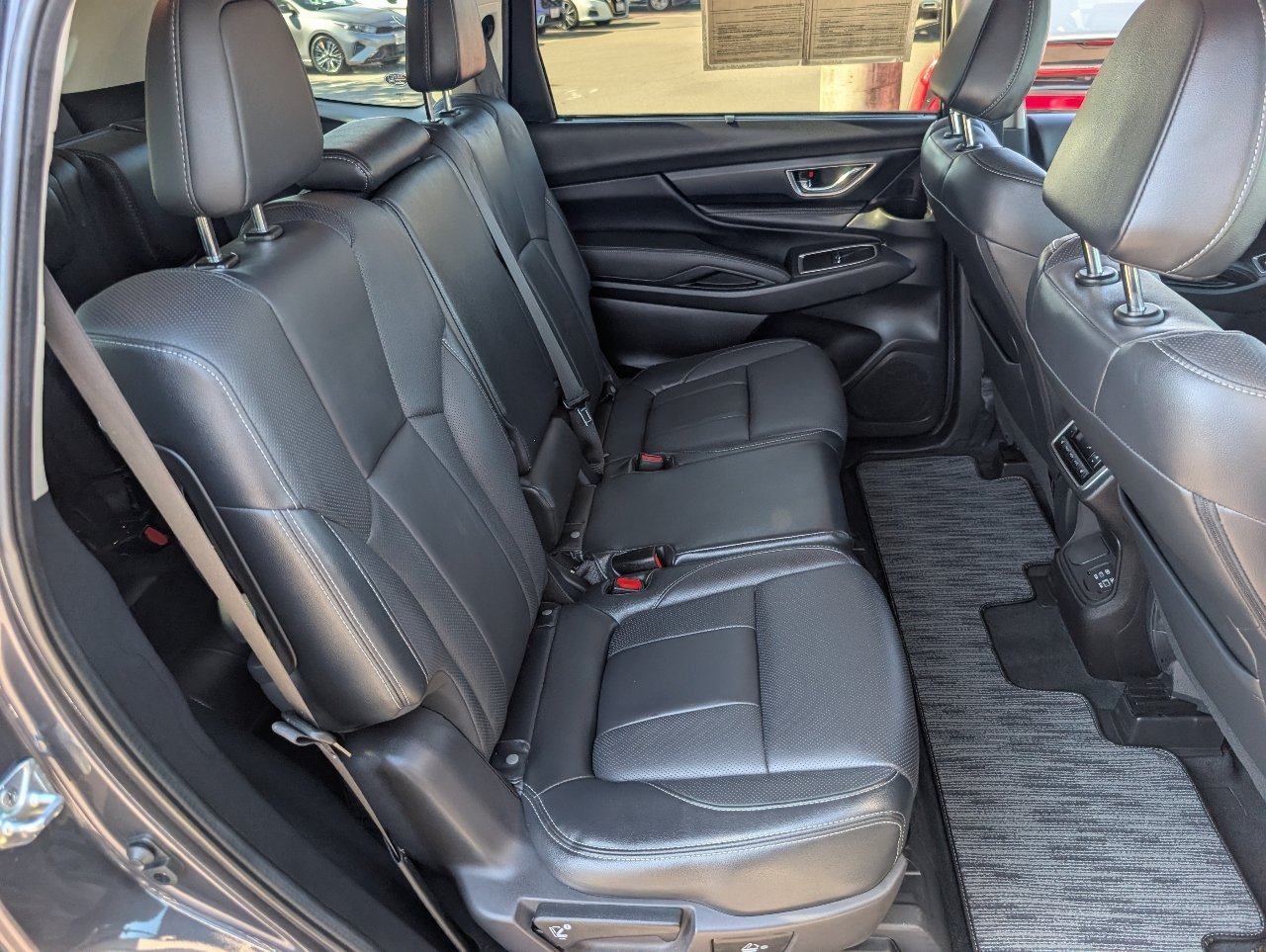 Used 2023 Subaru Ascent Limited AWD/4WD image 5