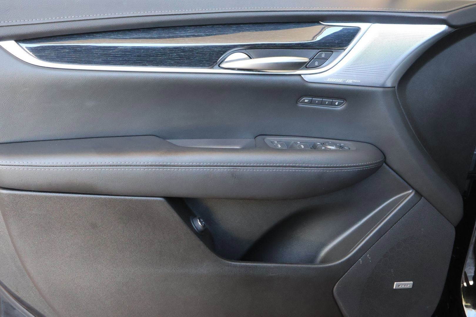 Certified 2025 Cadillac XT5 Premium Luxury image 10