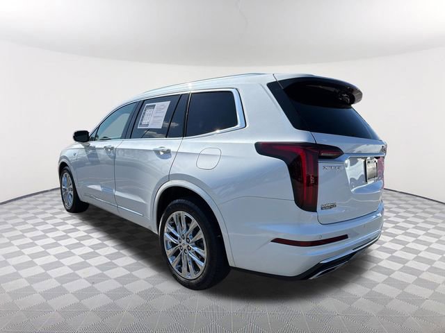 Used 2022 Cadillac XT6 Premium Luxury image 7