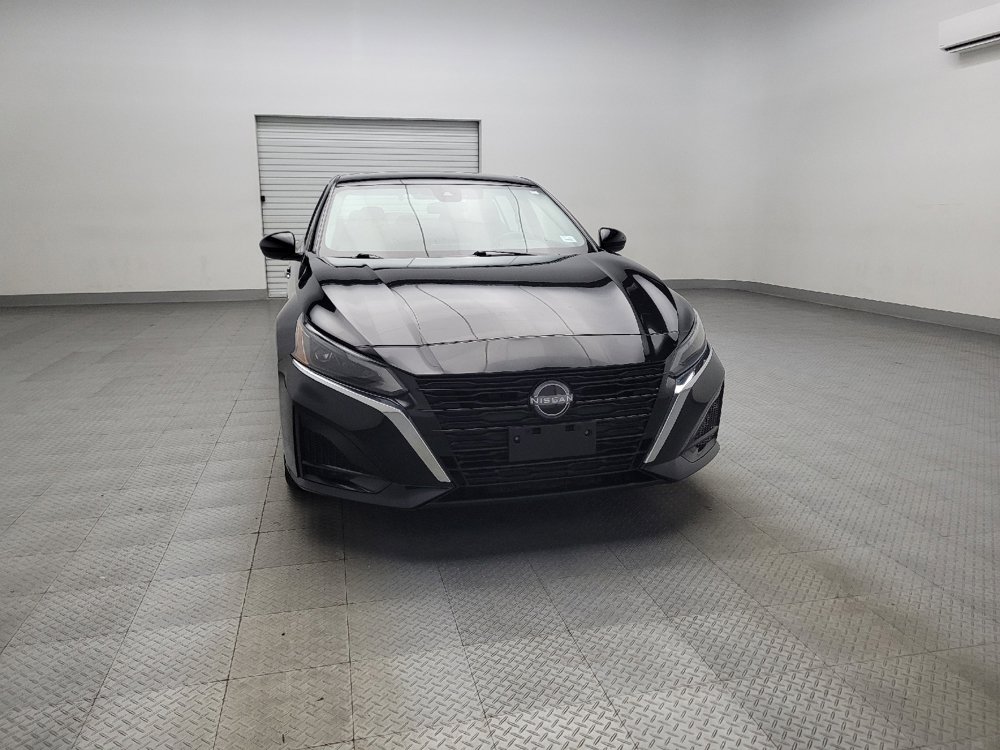 Used 2023 Nissan Altima 2.5 SV image 14