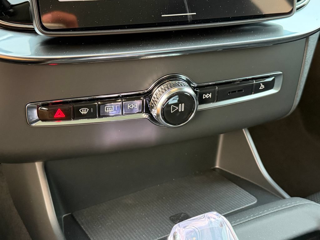 New 2026 Volvo XC90 B6 Ultra AWD/4WD image 25