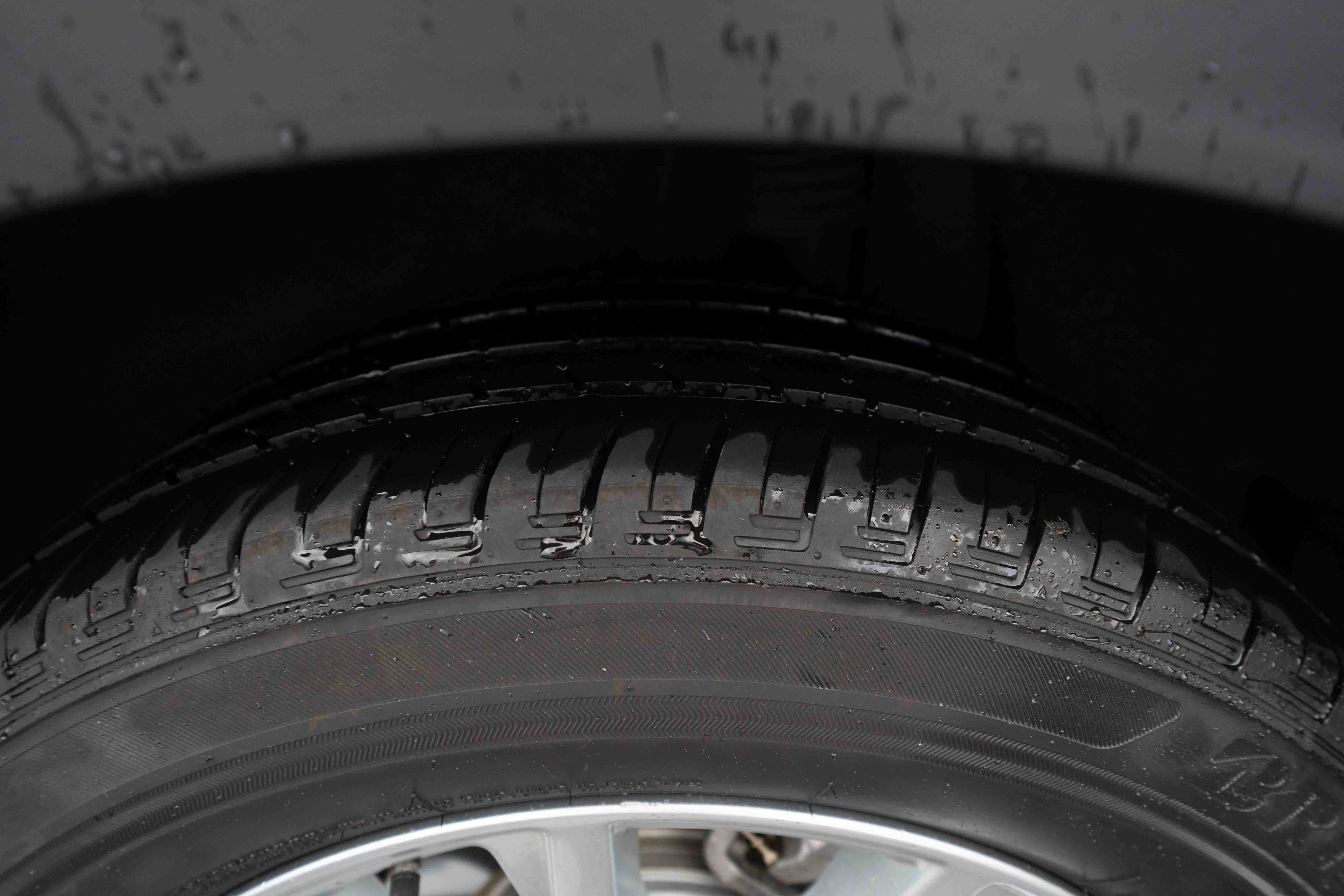 Used 2025 Honda CR-V EX-L image 31
