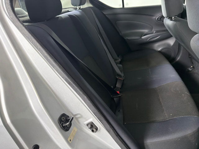 Used 2012 Nissan Versa SV FWD image 15