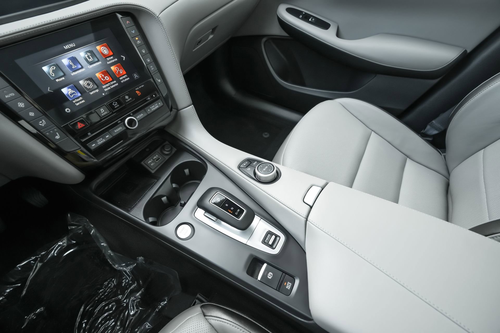Used 2025 INFINITI QX50 Luxe image 10