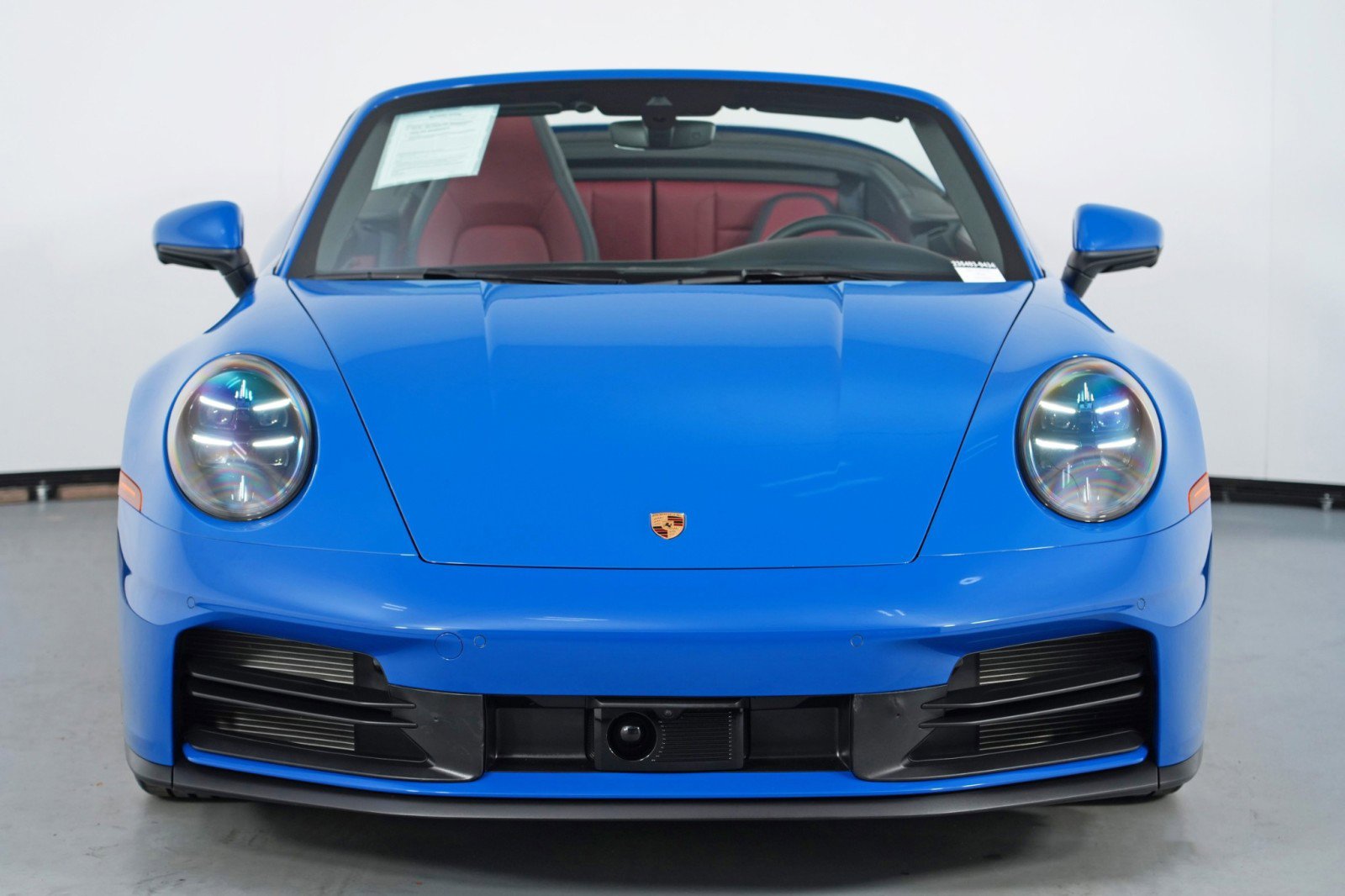 Used 2025 Porsche 911 Carrera RWD image 47