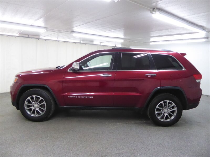 Used 2014 Jeep Grand Cherokee Limited w/ Trailer Tow Group IV AWD/4WD image 4