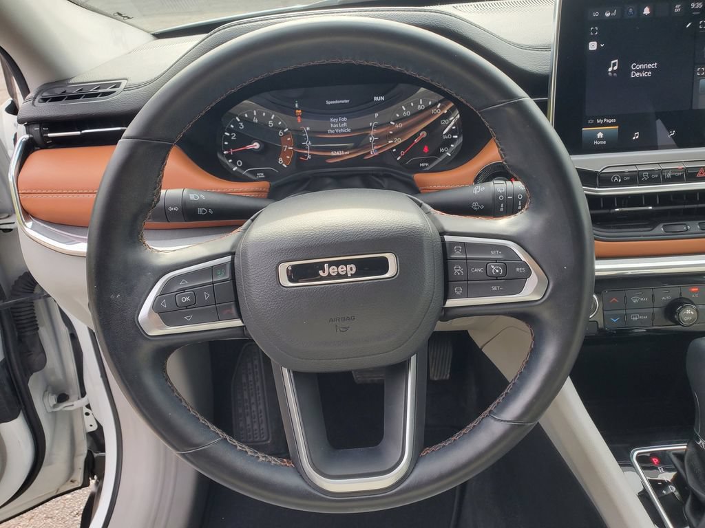 Used 2022 Jeep Compass Limited AWD/4WD image 12