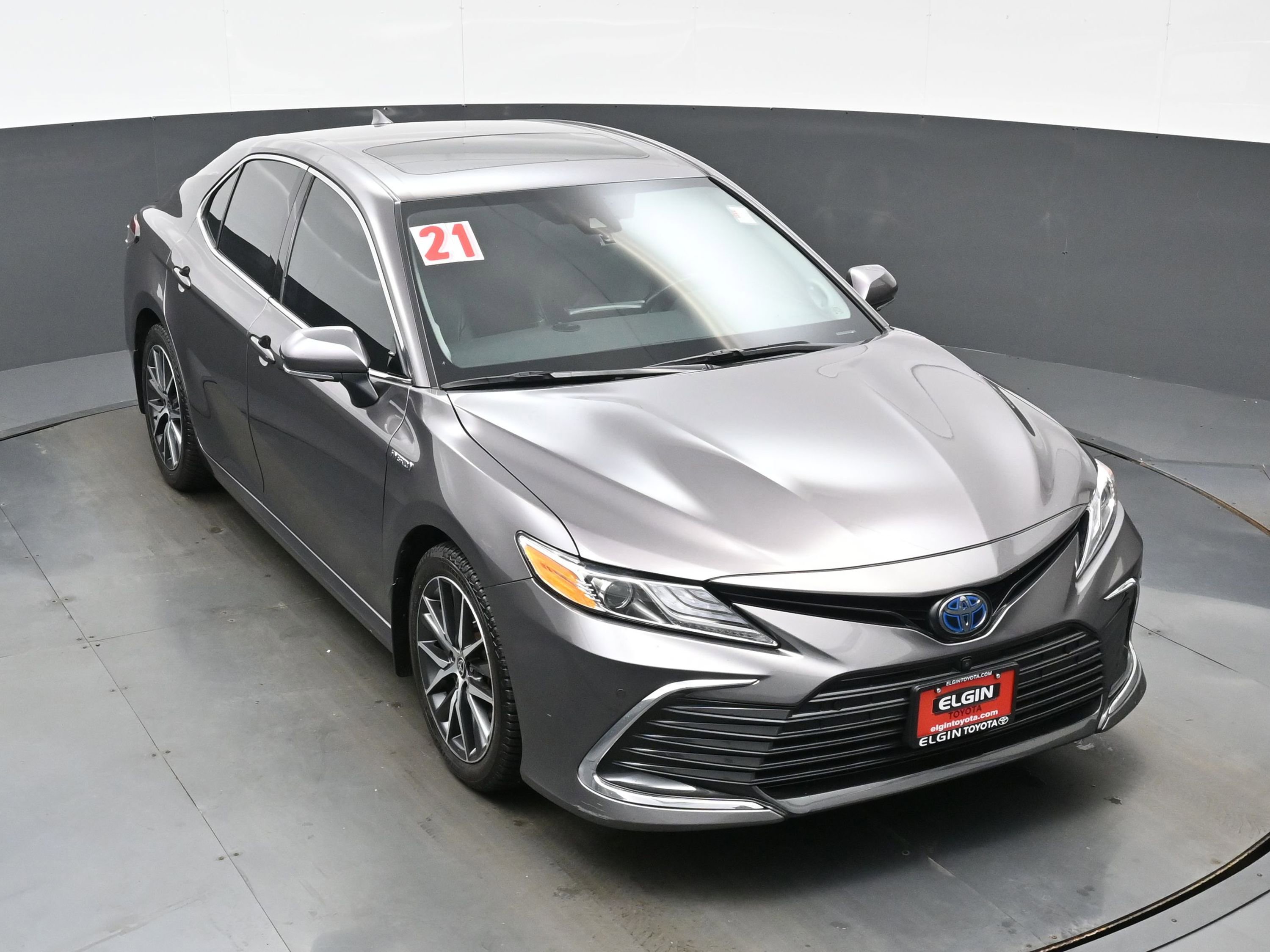Used 2021 Toyota Camry XLE w/ Navigation Upgrade Package FWD image 36