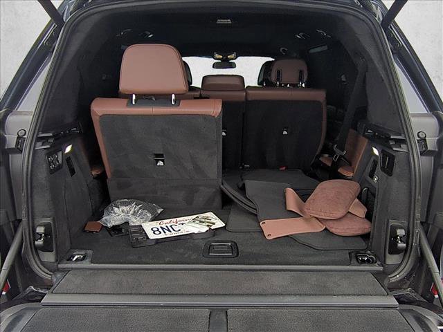 Used 2020 BMW X7 M50i w/ Dynamic Handling Package image 18