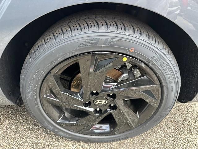 New 2026 Hyundai Elantra Sport image 12