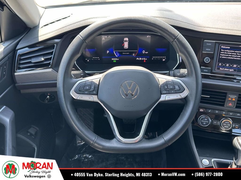 Certified 2023 Volkswagen Jetta SE FWD image 14