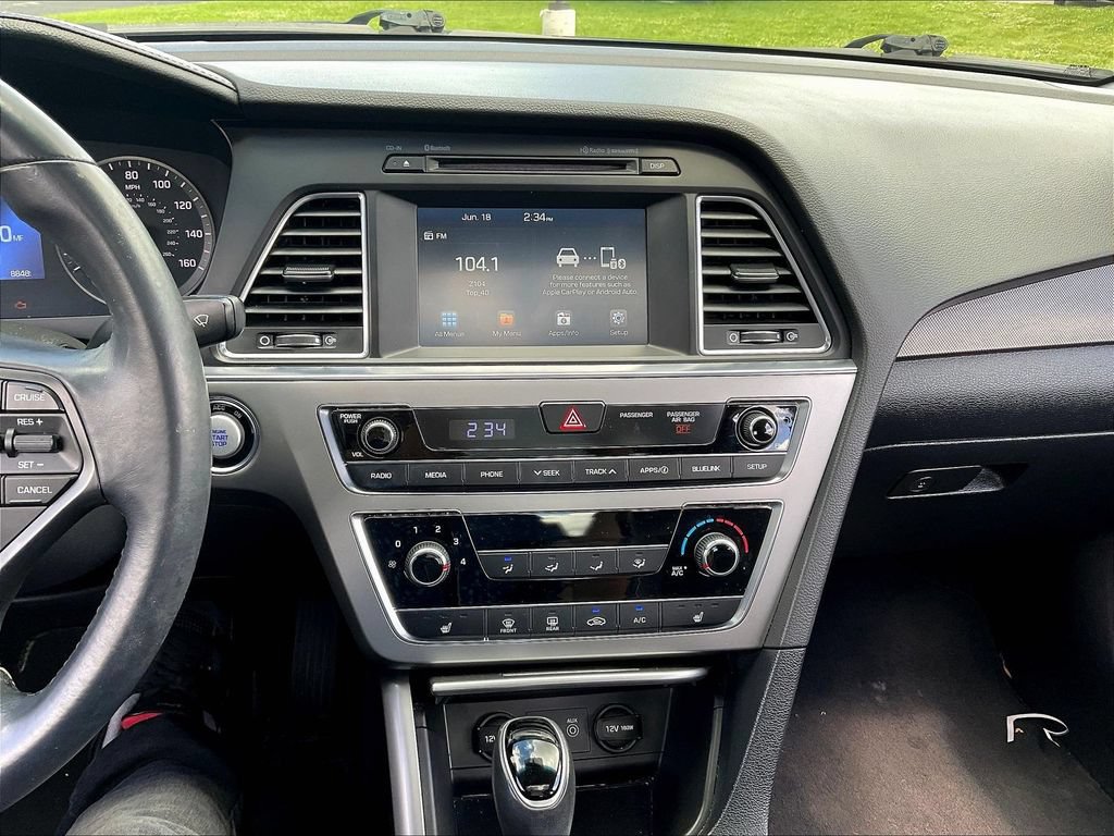 Used 2017 Hyundai Sonata Sport w/ Value Edition Package 02 FWD image 14