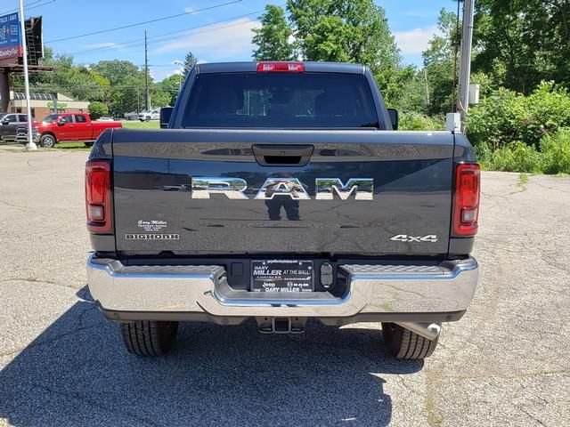 Used 2026 RAM 2500 Big Horn AWD/4WD image 4