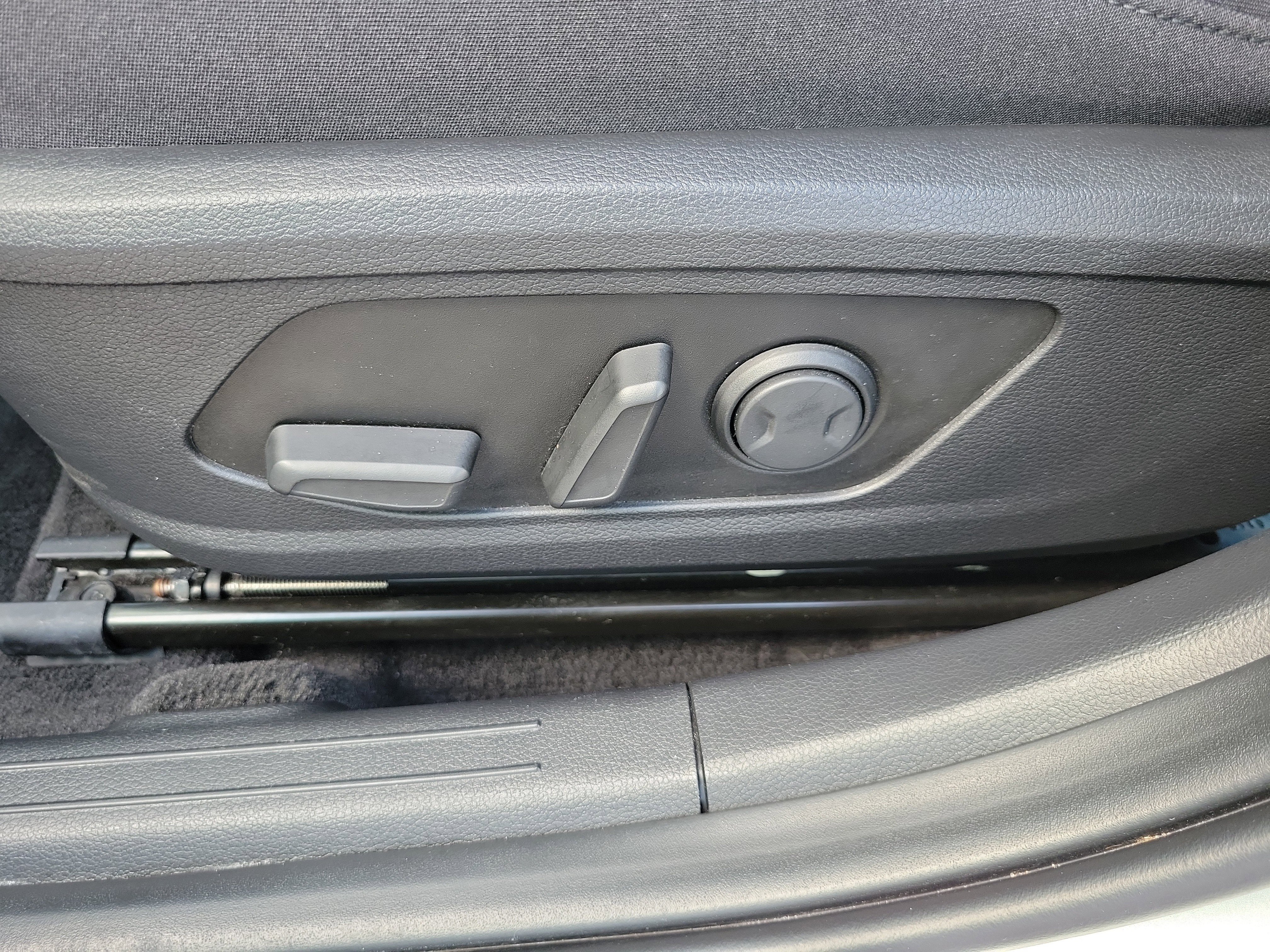 Used 2025 Hyundai Sonata SEL FWD image 12