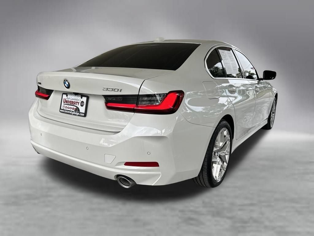 Used 2026 BMW 330i xDrive Sedan w/ Convenience Package AWD/4WD image 3