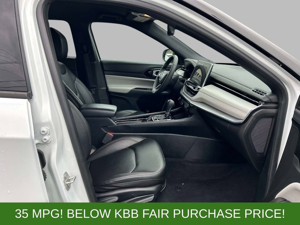Used 2024 Jeep Compass Limited AWD/4WD image 16