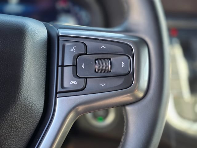 Used 2024 Chevrolet Suburban LT RWD image 30