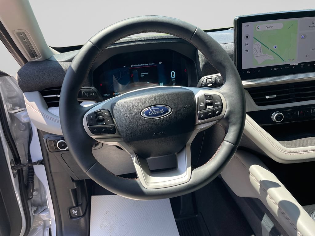Used 2026 Ford Explorer Active AWD/4WD image 25