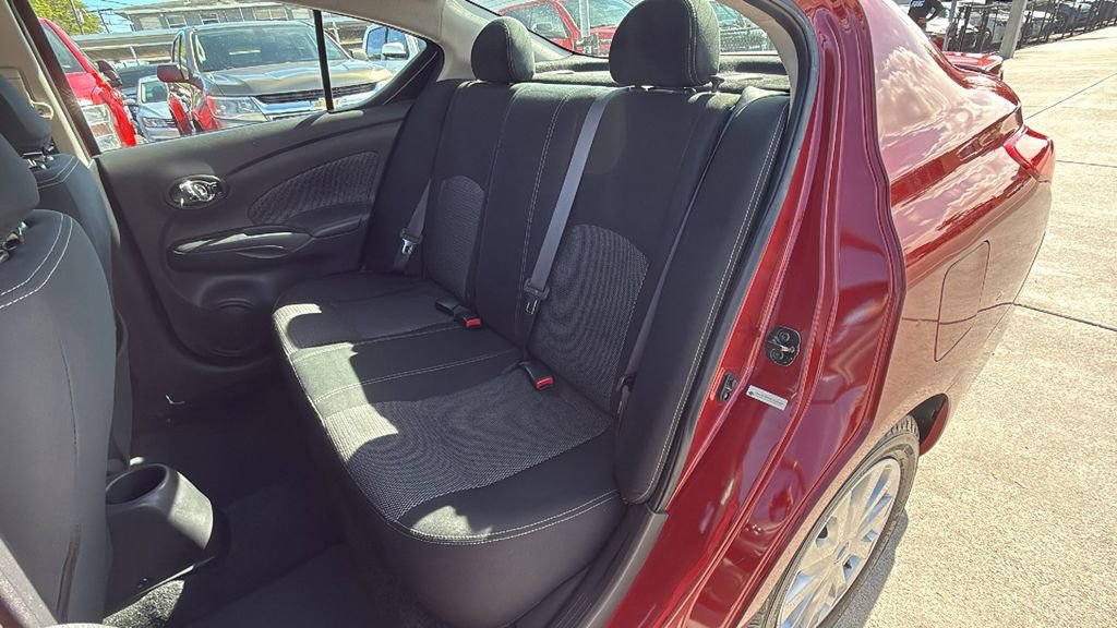 Used 2019 Nissan Versa SV image 17