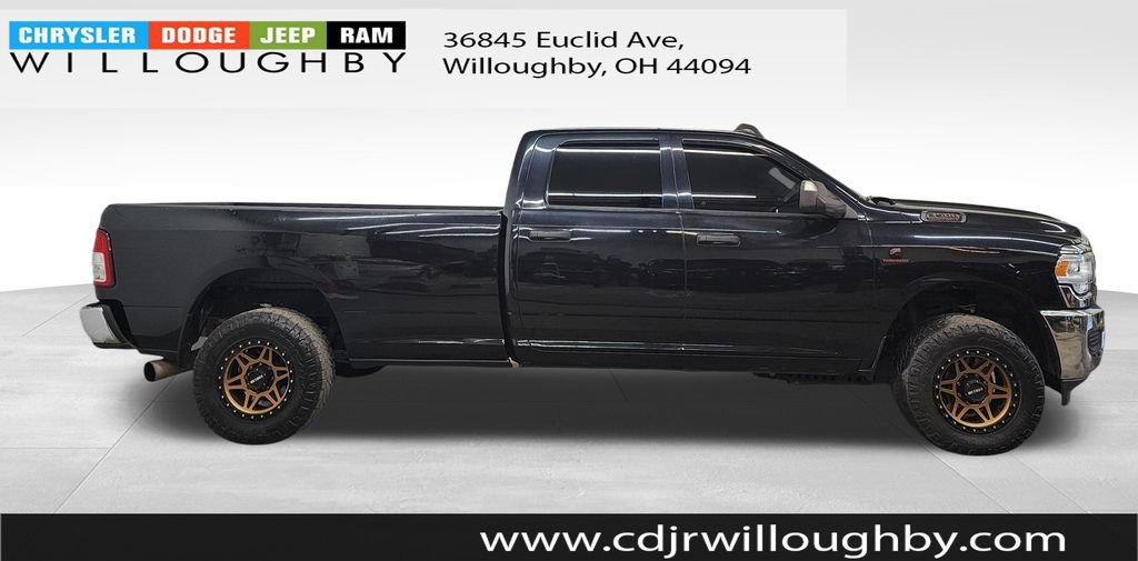 Used 2019 RAM 3500 Tradesman w/ Chrome Appearance Group image 4