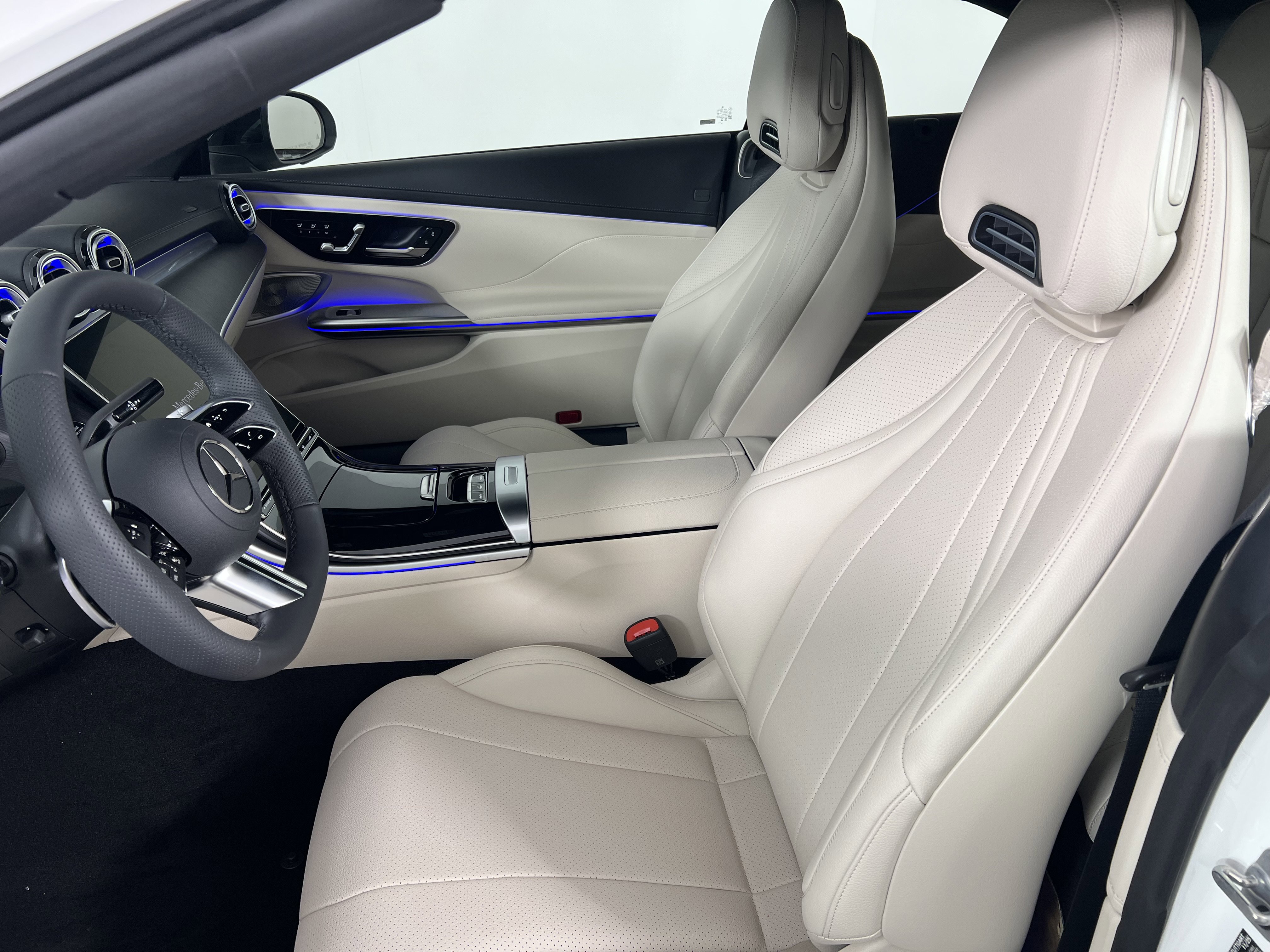 New 2026 Mercedes-Benz CLE 300 4MATIC Cabriolet image 22